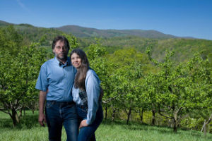Cover photo for Grow Your Own Heirloom Apple Trees